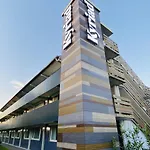 Hotel Kyriad 4*