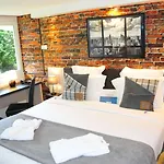 Kyriad Hotel Lisieux