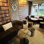 Kyriad Hotel Lisieux
