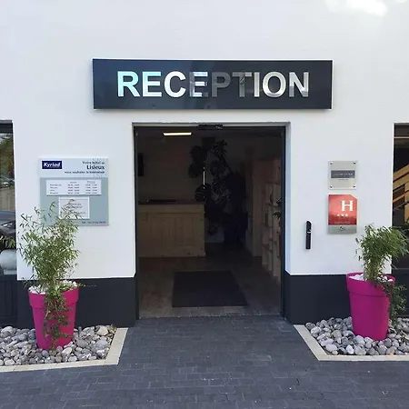 Отель Kyriad Лизьё