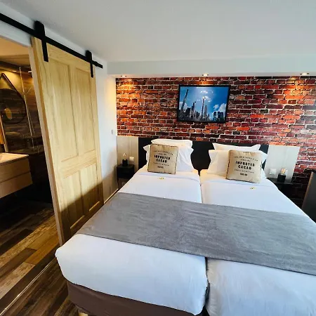 Kyriad Hotel