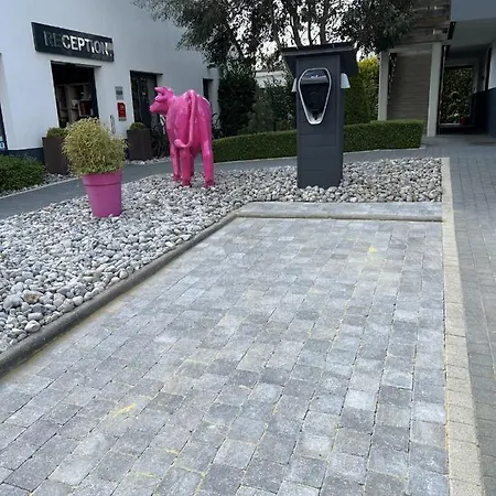 Kyriad Отель 4*