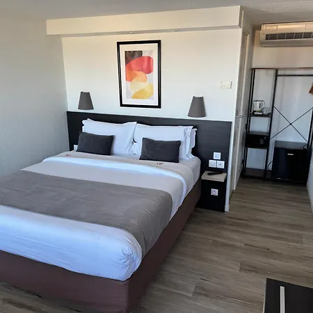 Kyriad Hotel Lisieux