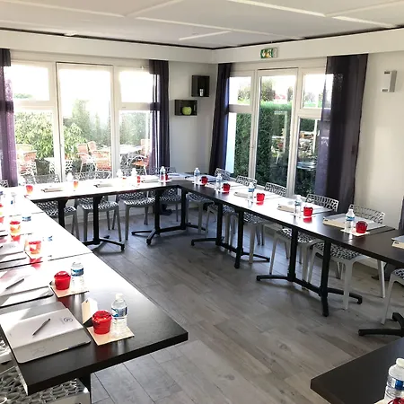 Kyriad Ξενοδοχείο 4*