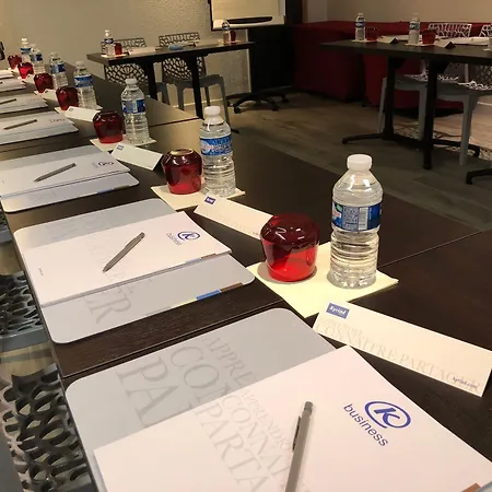 Kyriad Ξενοδοχείο Lisieux