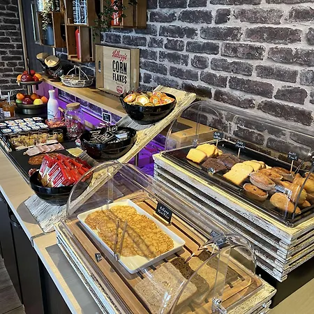 Ξενοδοχείο Kyriad 4*