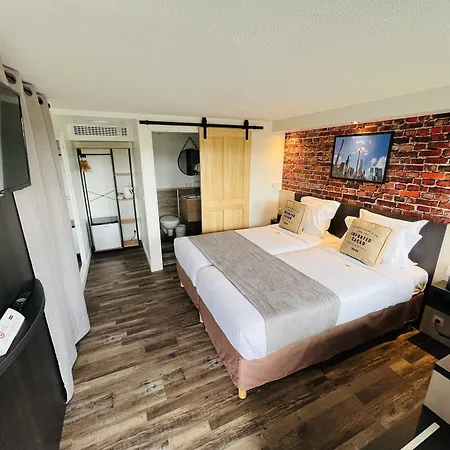 Kyriad Hotel Lisieux