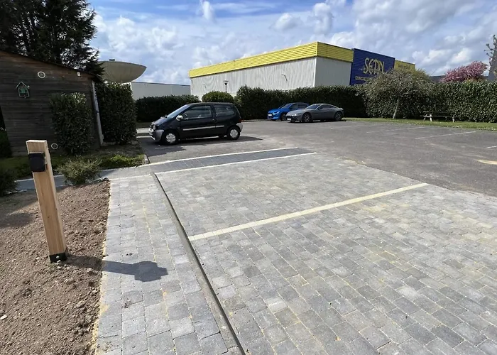 Kyriad Отель 4*