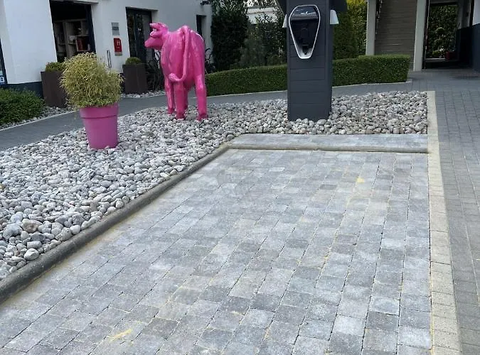 Kyriad Отель 4*