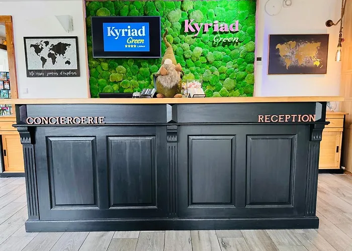 Отель Kyriad Лизьё