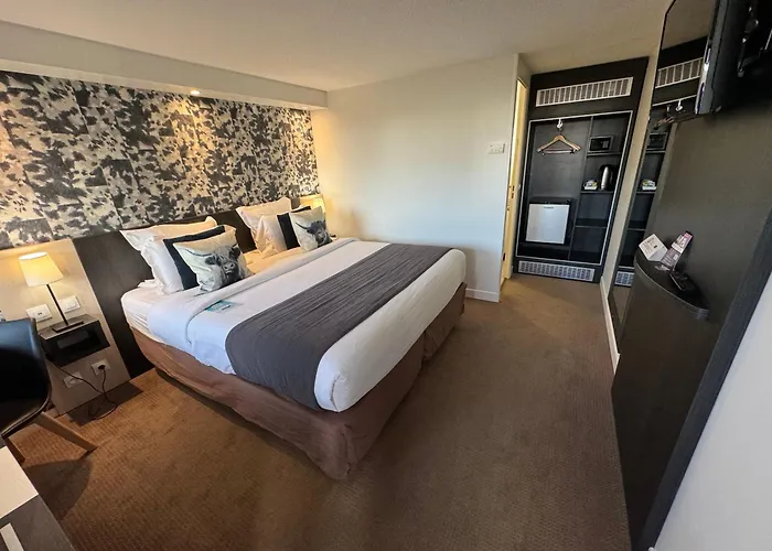 Kyriad Hotel Lisieux