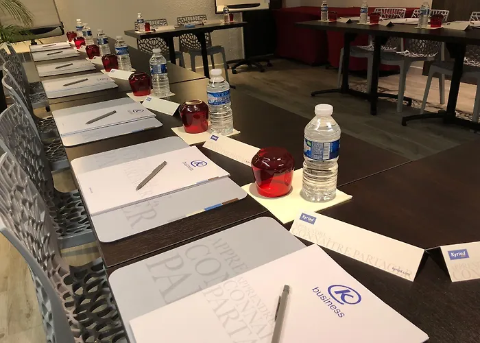 Kyriad Hotel Lisieux